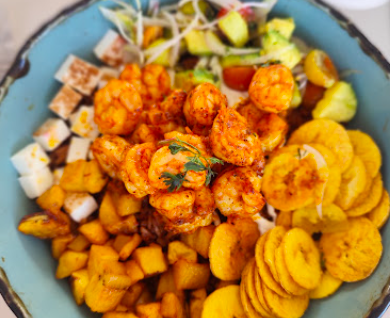 Buena Vida Marisquería - Cartagena signature dishes Tartar De Mar
Bowl Cartagenero
Cazuela Levantamuerto